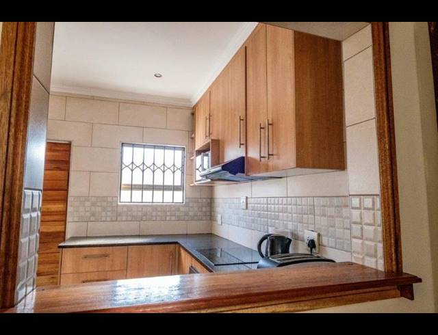 6 BEDROOM HOUSE FOR SALE IN VERWOERDPARK